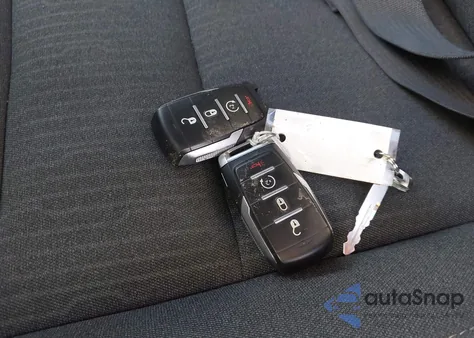 2023 Ram 1500 Big Horn 4X4 5'7 Box z USA, uszkodzony, nr VIN 1C6SRFFT6PN691719